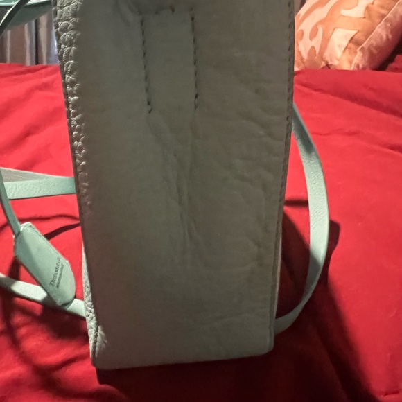 Tiffany purse in excellent condition. Used once - Picture 4 of 6